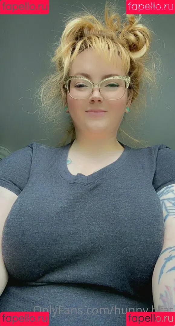 hunnybrat Onlyfans Photo Gallery 