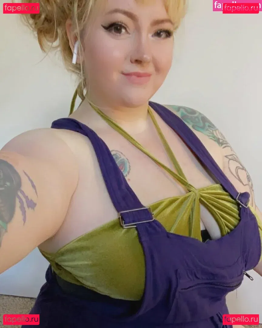 hunnybrat Onlyfans Photo Gallery 