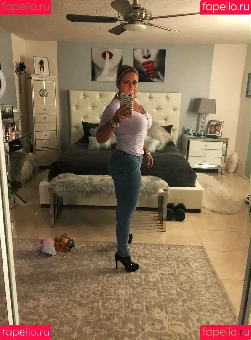hottotrottots Onlyfans Photo Gallery 
