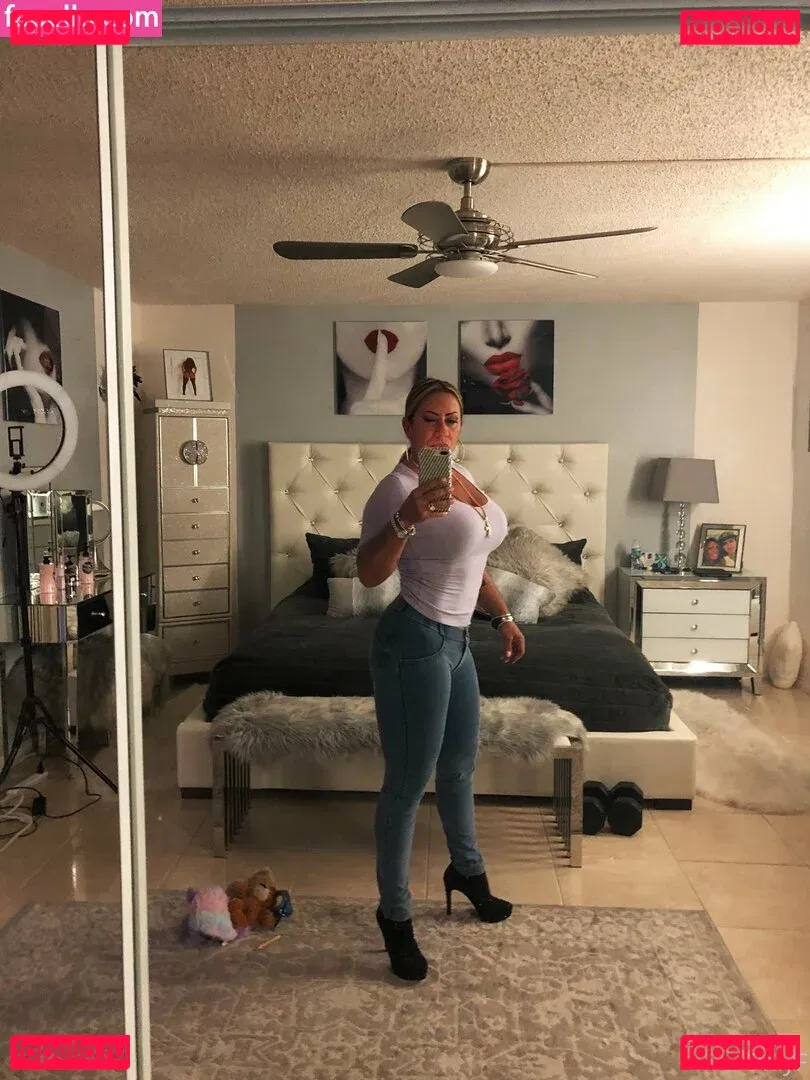 hottotrottots Onlyfans Photo Gallery 