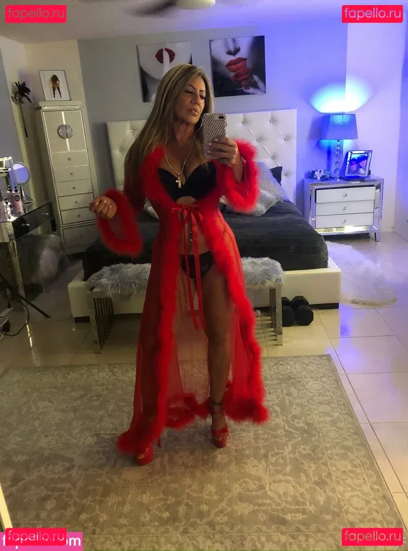 hottotrottots Onlyfans Photo Gallery 