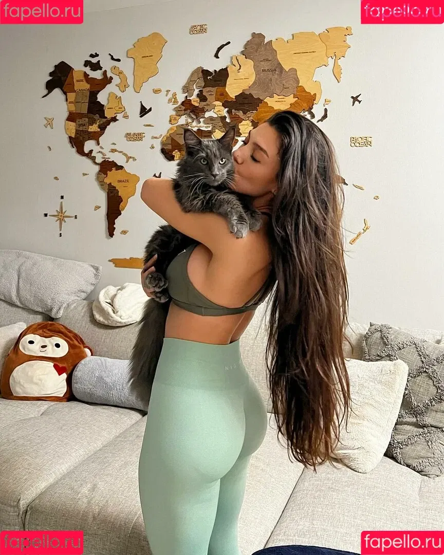 Ece Ozbdk Onlyfans Photo Gallery 
