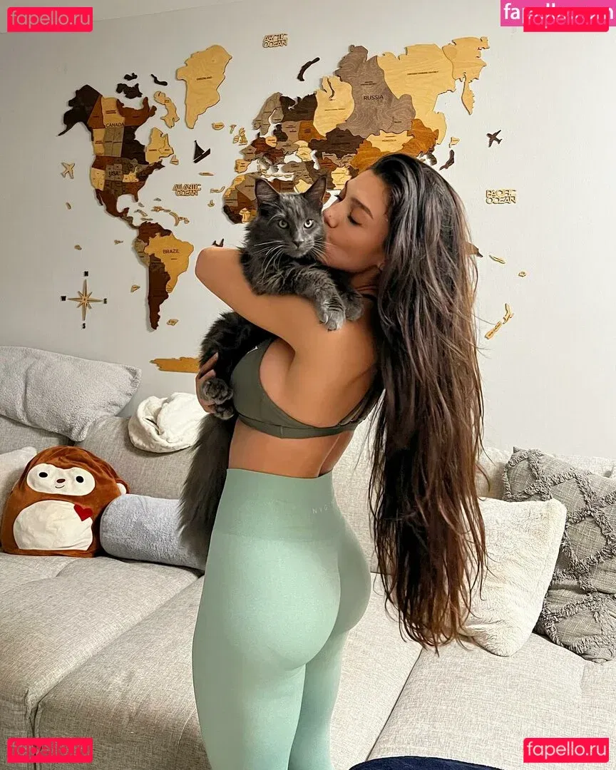 Ece Ozbdk Onlyfans Photo Gallery 