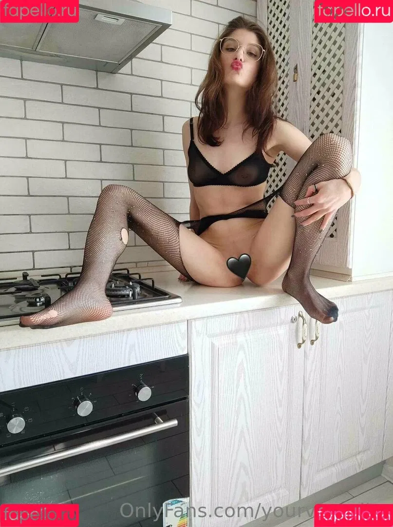 yourveronika Onlyfans Photo Gallery 