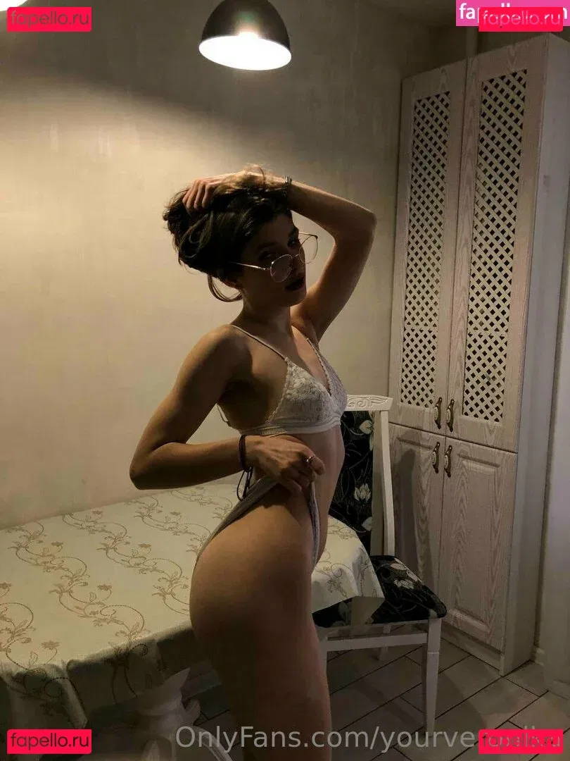 yourveronika Onlyfans Photo Gallery 