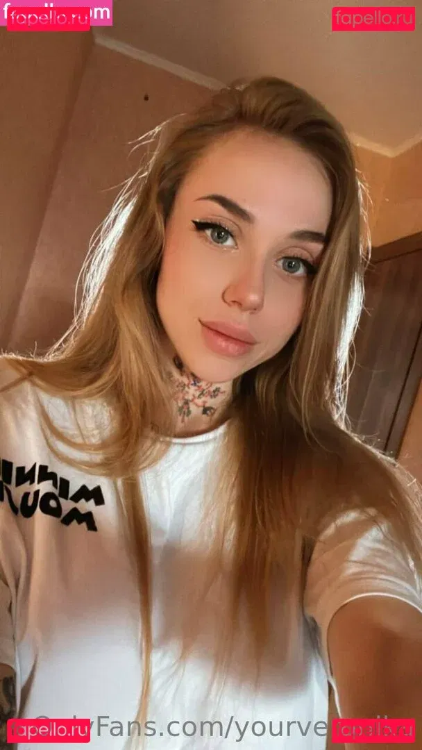 yourveronika Onlyfans Photo Gallery 