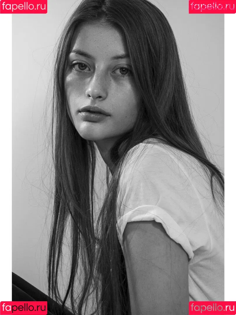 Ellie Weston Onlyfans Photo Gallery 