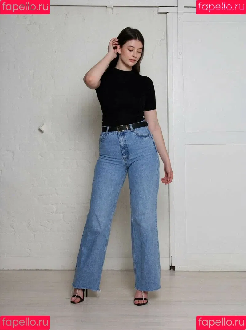 Ellie Weston Onlyfans Photo Gallery 