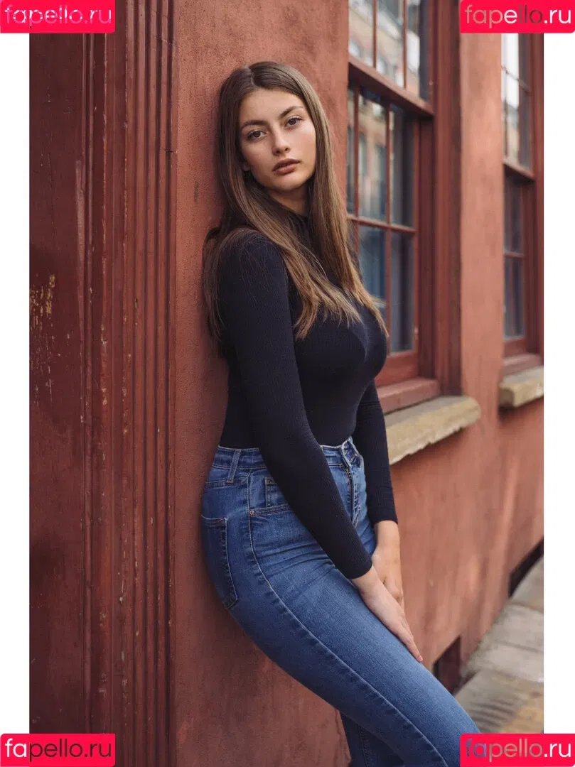 Ellie Weston Onlyfans Photo Gallery 