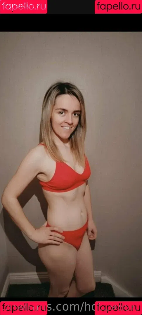 hot1989mom Onlyfans Photo Gallery 