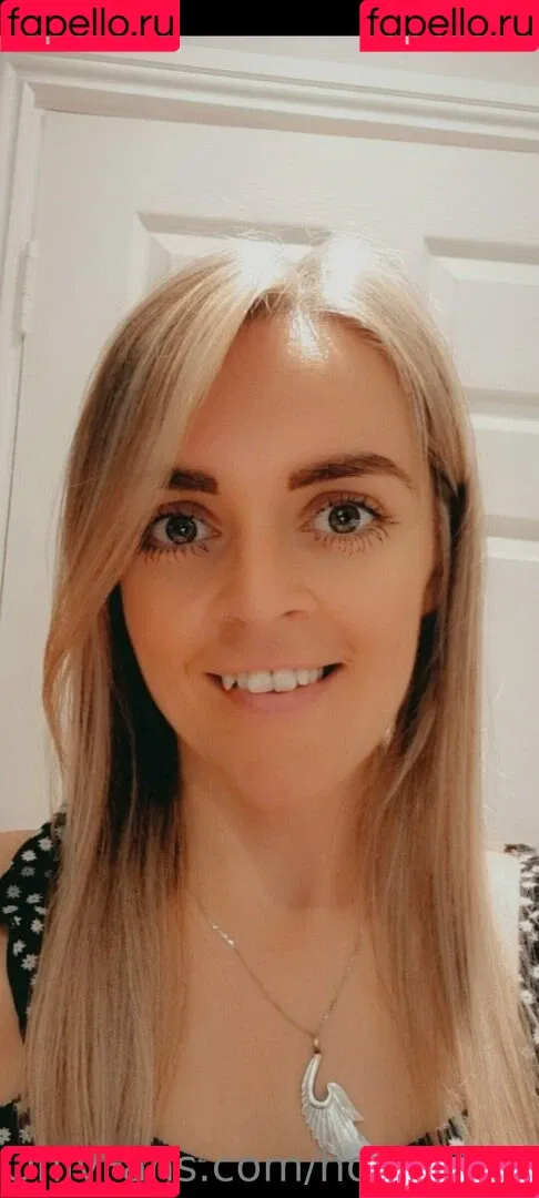 hot1989mom Onlyfans Photo Gallery 