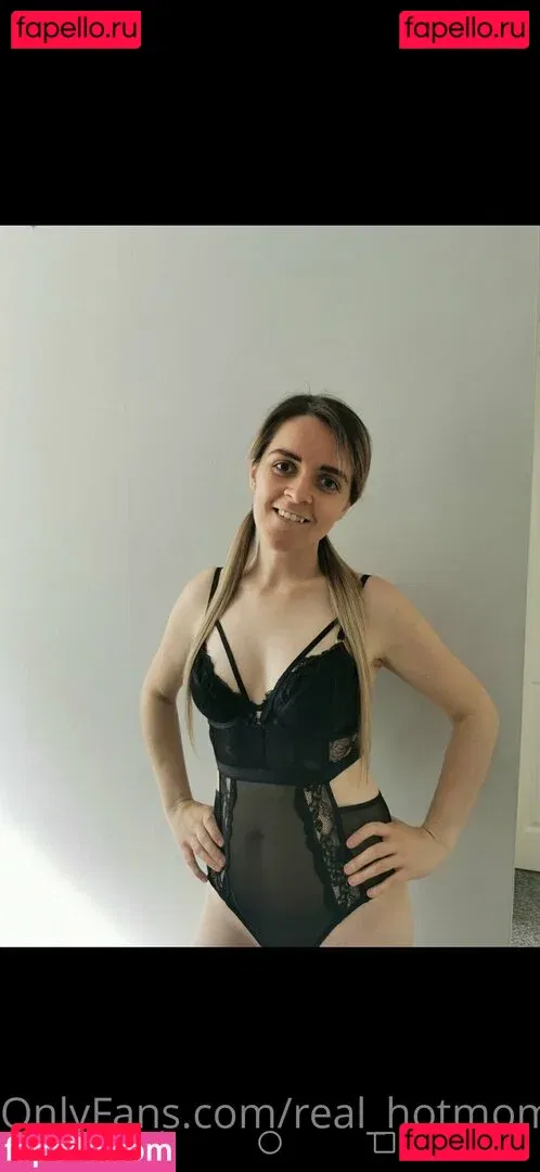 hot1989mom Onlyfans Photo Gallery 