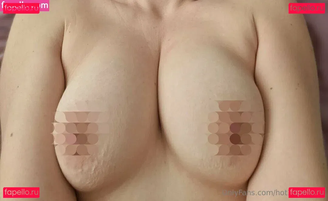 hot1989mom Onlyfans Photo Gallery 