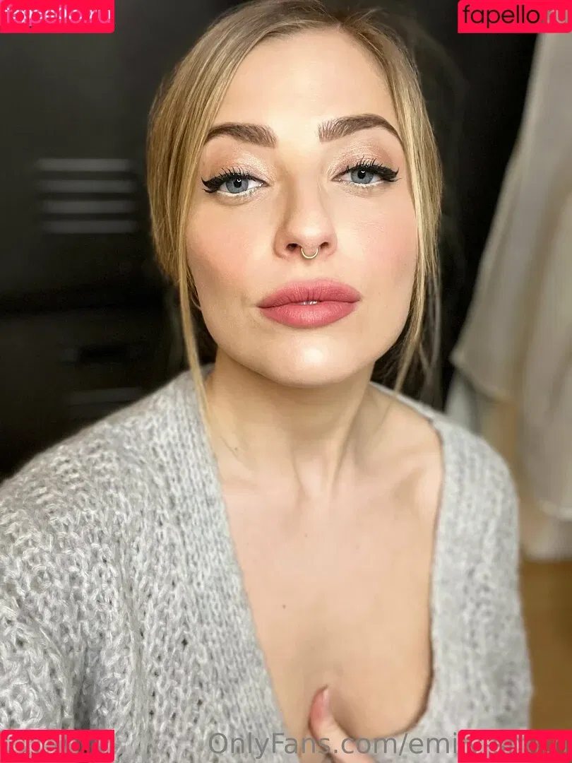 emily-smith Onlyfans Photo Gallery 
