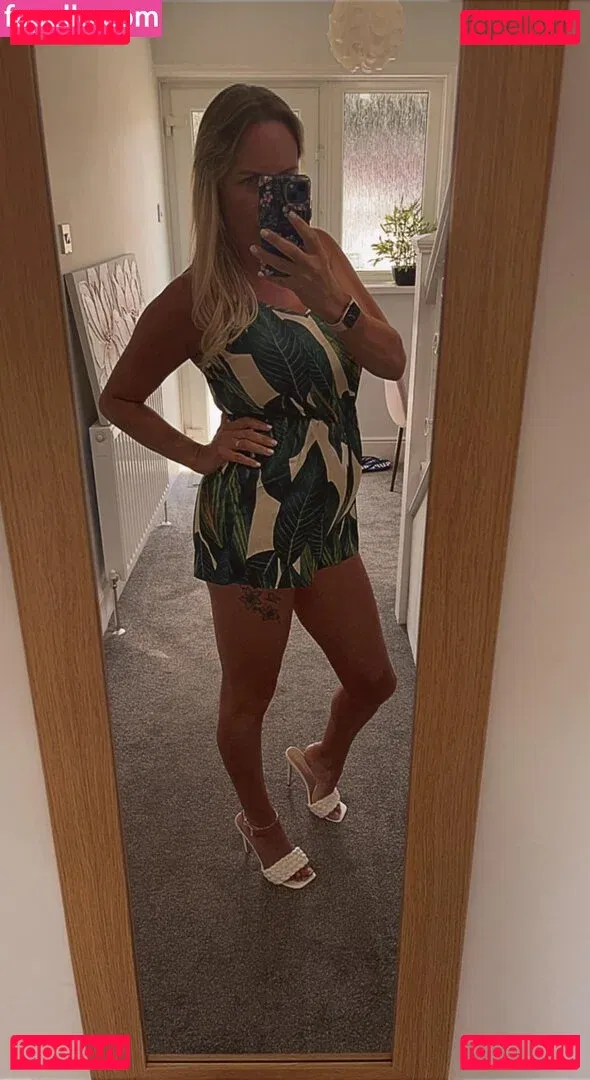 emily-smith Onlyfans Photo Gallery 