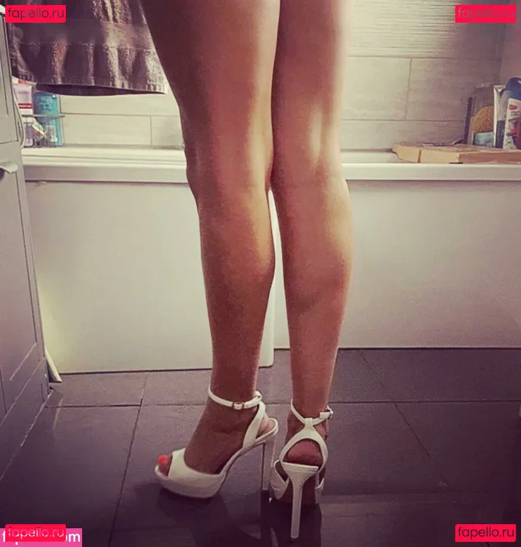 emily-smith Onlyfans Photo Gallery 