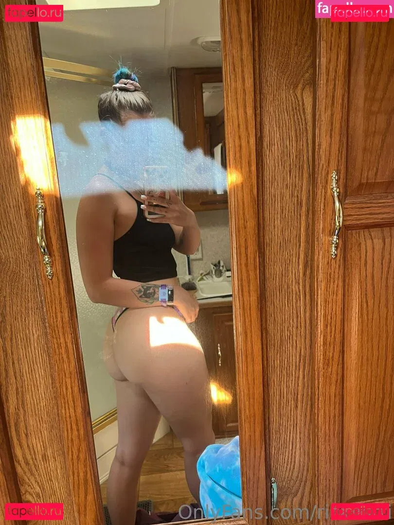 rickikitti Onlyfans Photo Gallery 