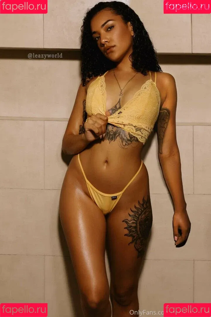omgzadafree Onlyfans Photo Gallery 