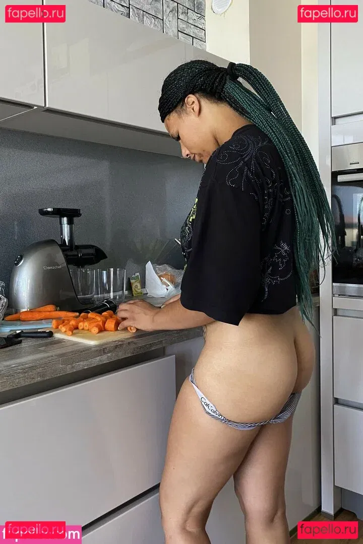 Lena Morino Onlyfans Photo Gallery 