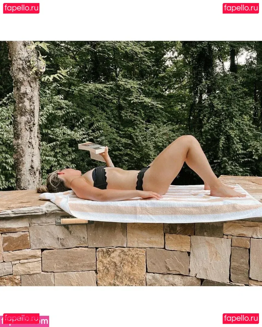 Maren Morris Onlyfans Photo Gallery 