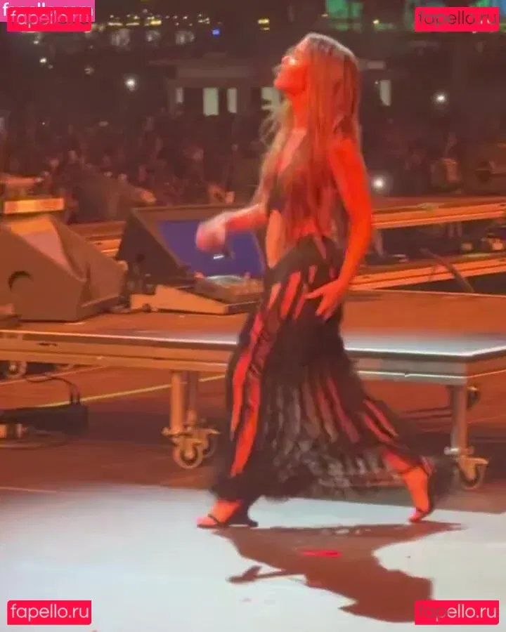 Maren Morris Onlyfans Photo Gallery 