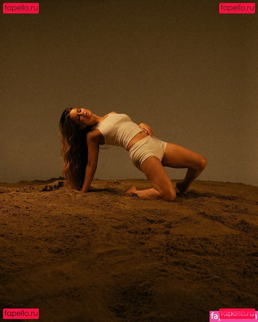 Maren Morris Onlyfans Photo Gallery 