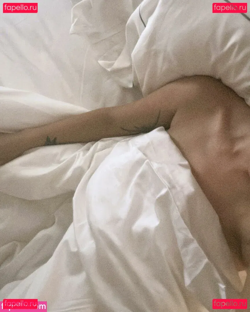 Maren Morris Onlyfans Photo Gallery 