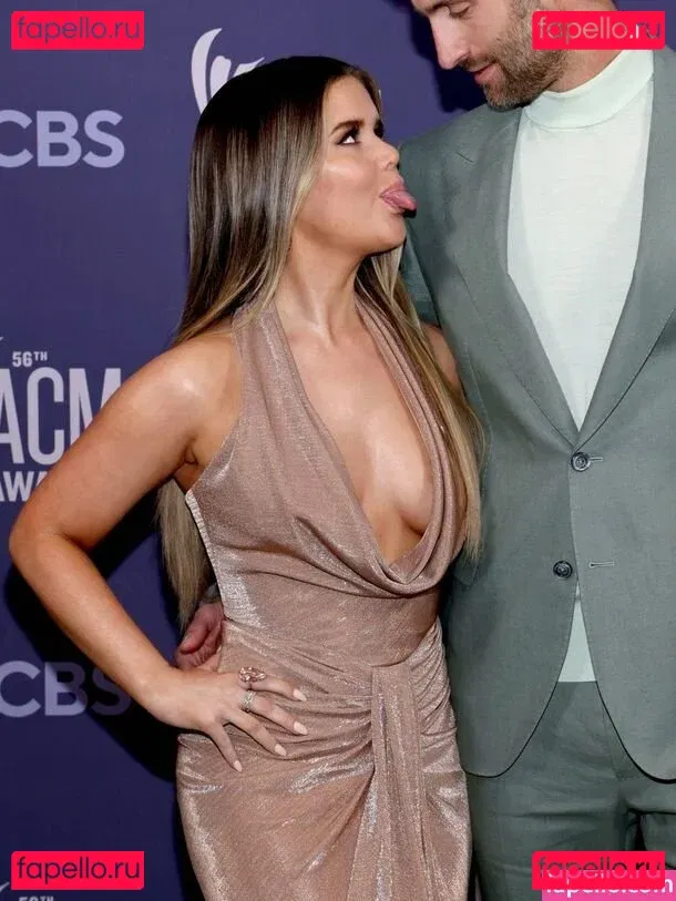 Maren Morris Onlyfans Photo Gallery 