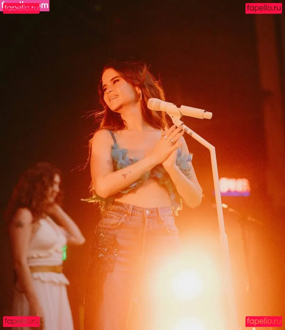 Maren Morris Onlyfans Photo Gallery 