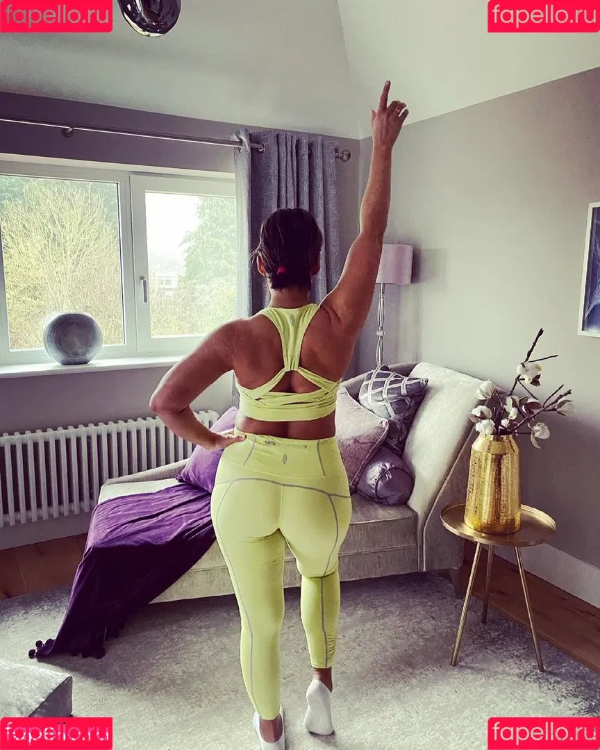 Saira Khan Onlyfans Photo Gallery 
