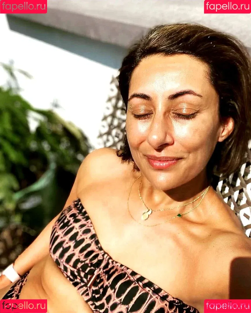 Saira Khan Onlyfans Photo Gallery 
