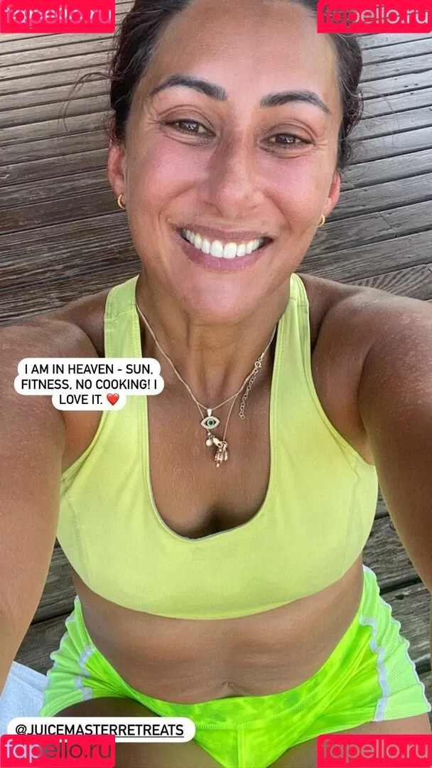Saira Khan Onlyfans Photo Gallery 