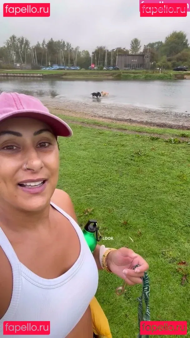 Saira Khan Onlyfans Photo Gallery 