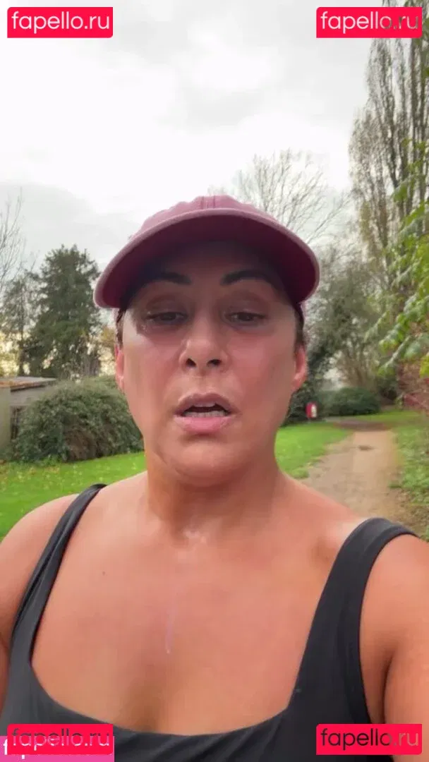 Saira Khan Onlyfans Photo Gallery 