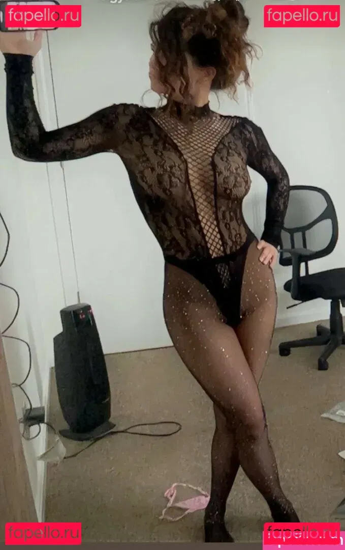 ciggybae Onlyfans Photo Gallery 