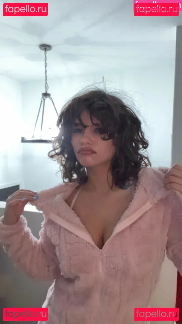 ciggybae Onlyfans Photo Gallery 