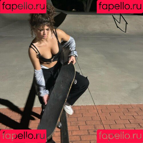 ciggybae Onlyfans Photo Gallery 