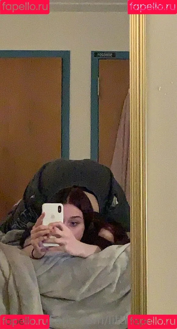 littlebabyyt Onlyfans Photo Gallery 