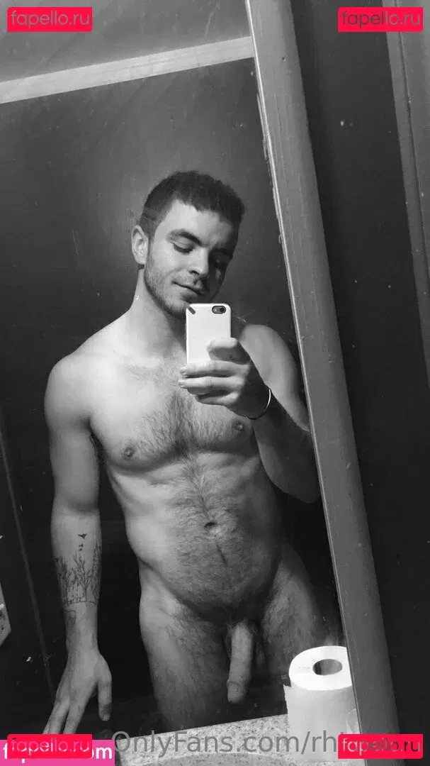 rhtwoun Onlyfans Photo Gallery 