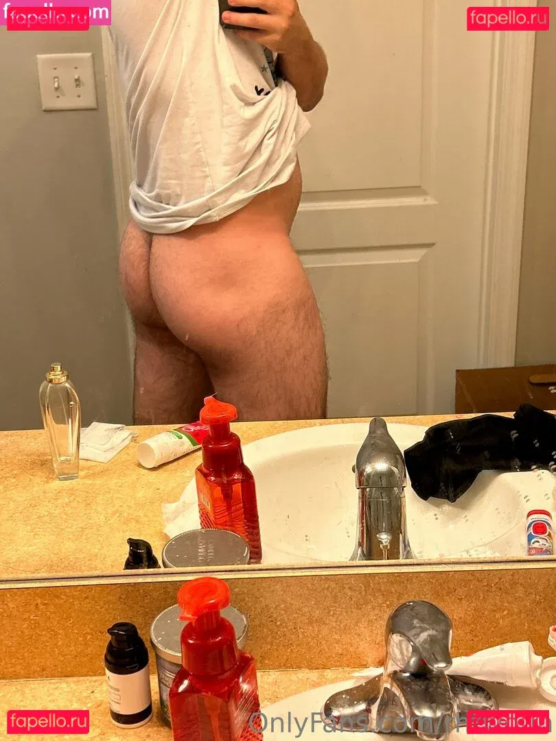 rhtwoun Onlyfans Photo Gallery 