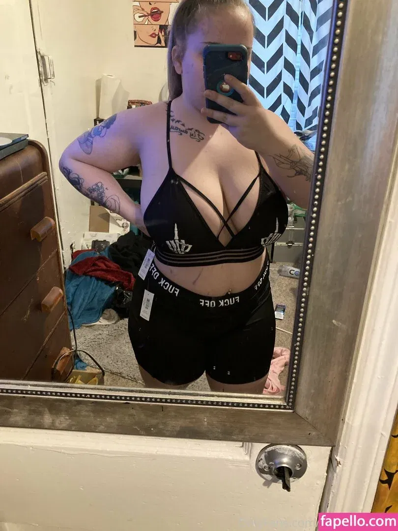 tattedchubbygf Onlyfans Photo Gallery 