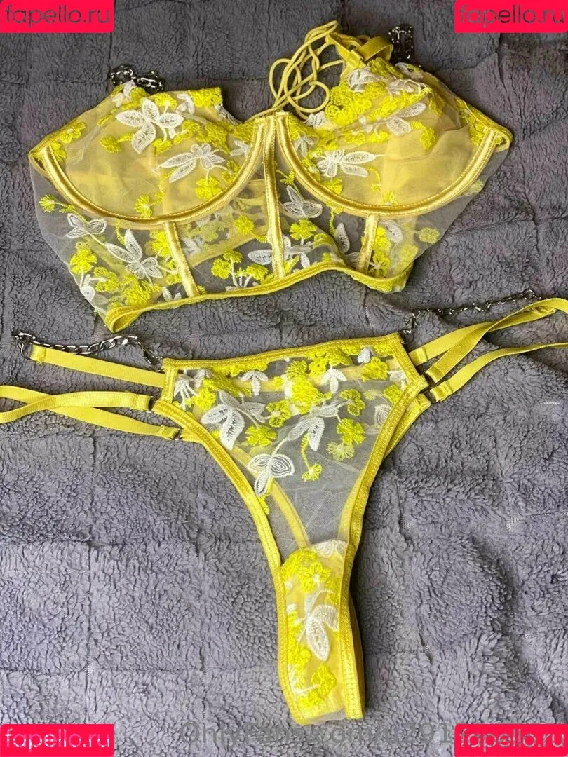 yui_tyan Onlyfans Photo Gallery 