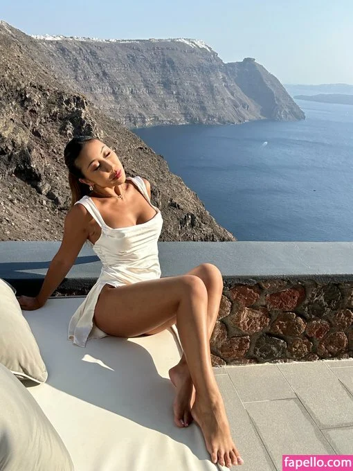 Nicole Doshi Onlyfans Photo Gallery 