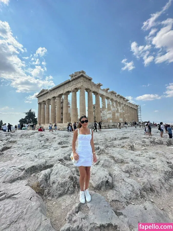 Nicole Doshi Onlyfans Photo Gallery 