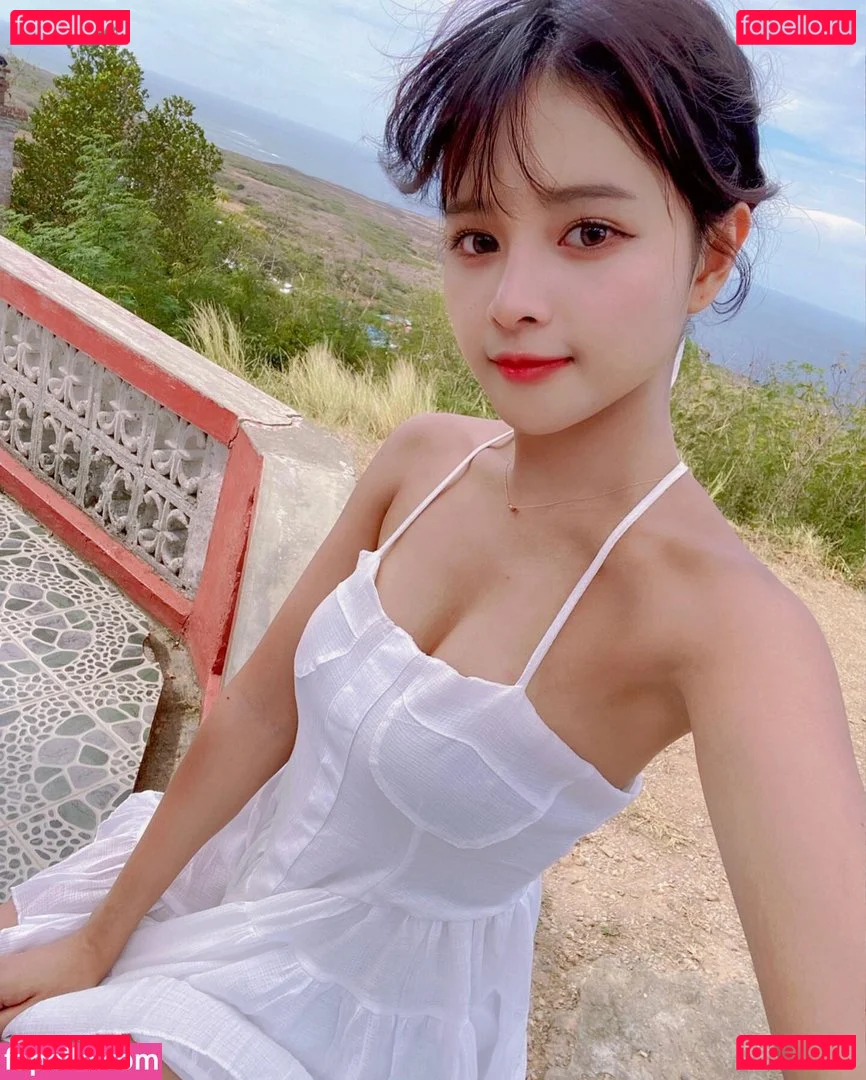 Minachan Onlyfans Photo Gallery 