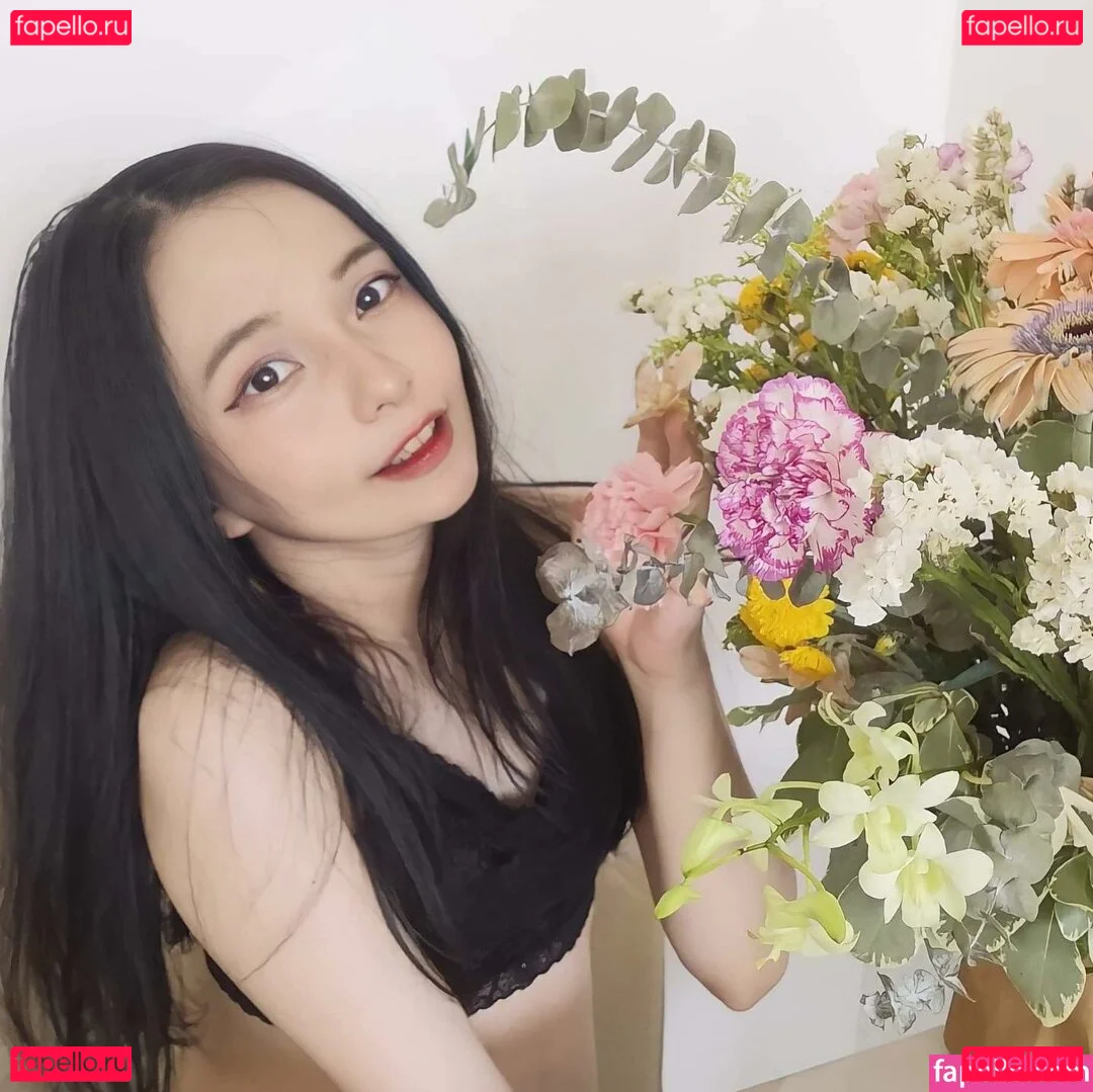 Minachan Onlyfans Photo Gallery 