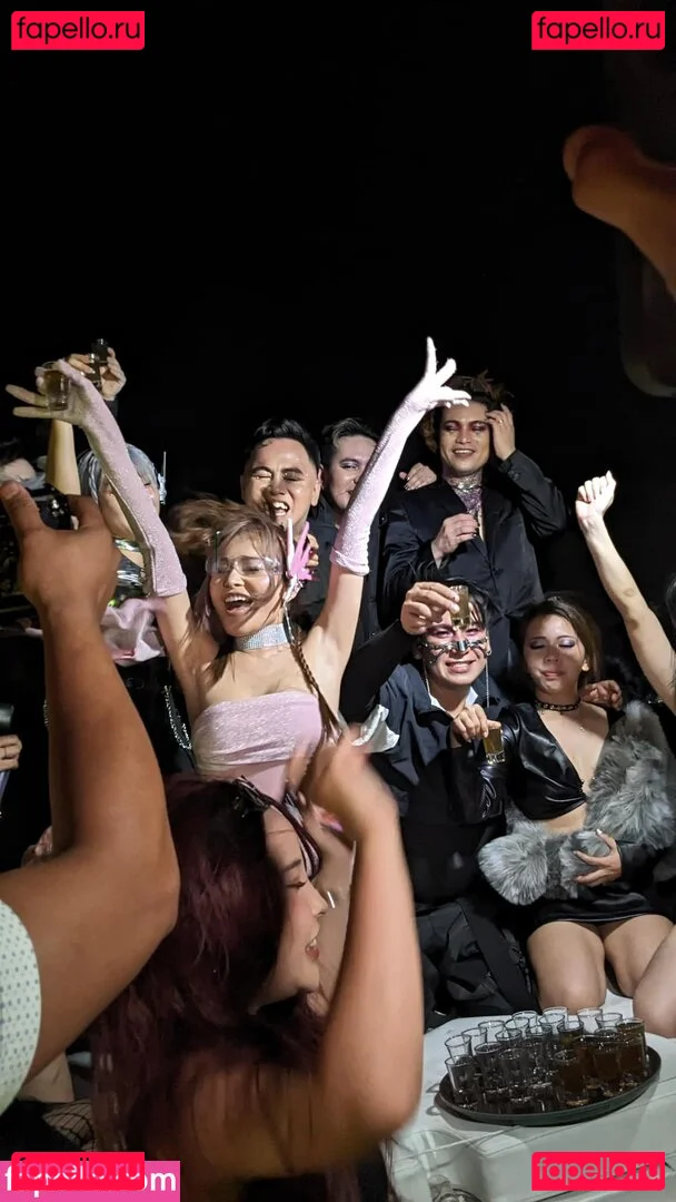 Minachan Onlyfans Photo Gallery 