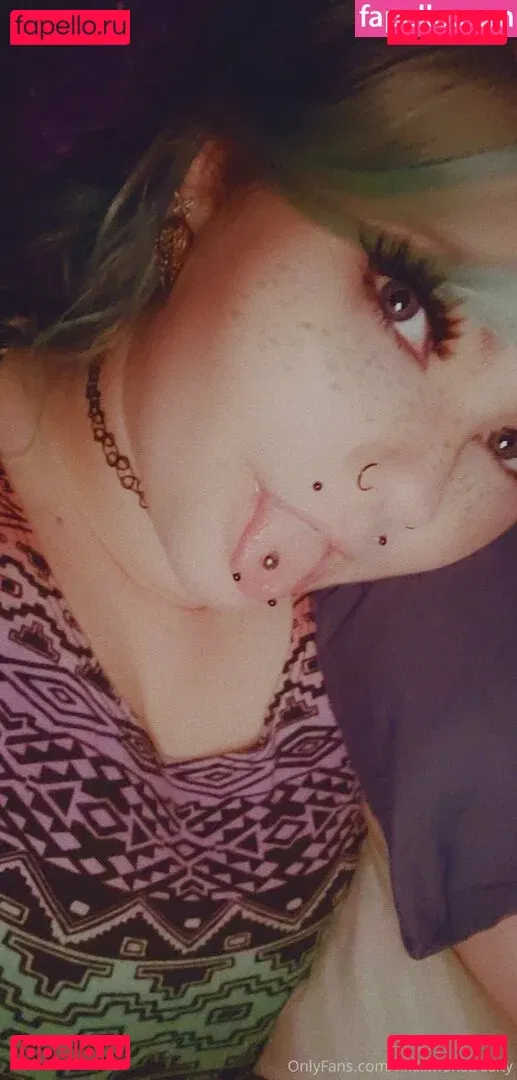 nikkimonstrosity Onlyfans Photo Gallery 