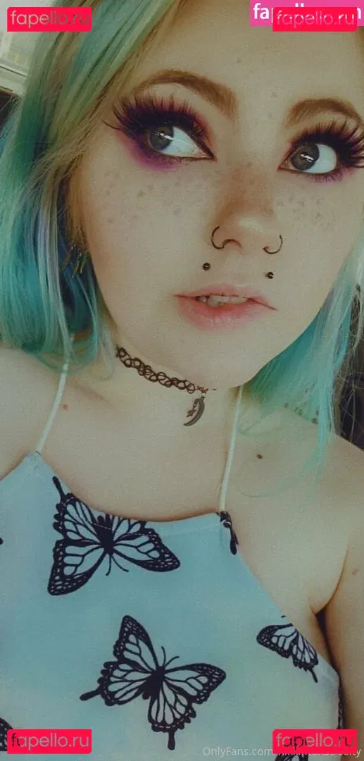 nikkimonstrosity Onlyfans Photo Gallery 