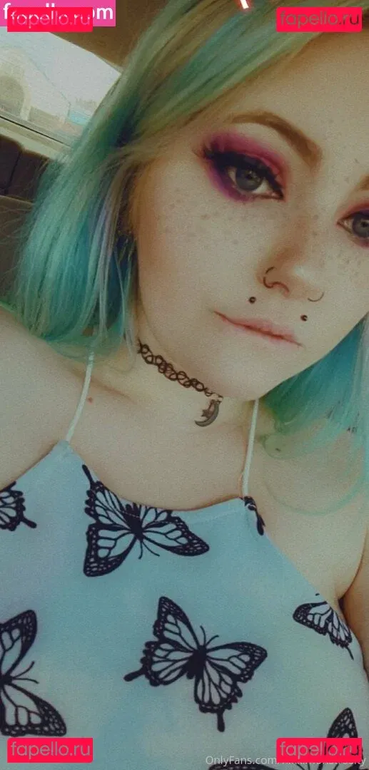 nikkimonstrosity Onlyfans Photo Gallery 